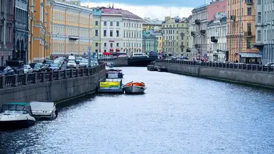 Падение автобуса в реку в Санкт-Петербурге: уроженец Казахстана рассказал подробности